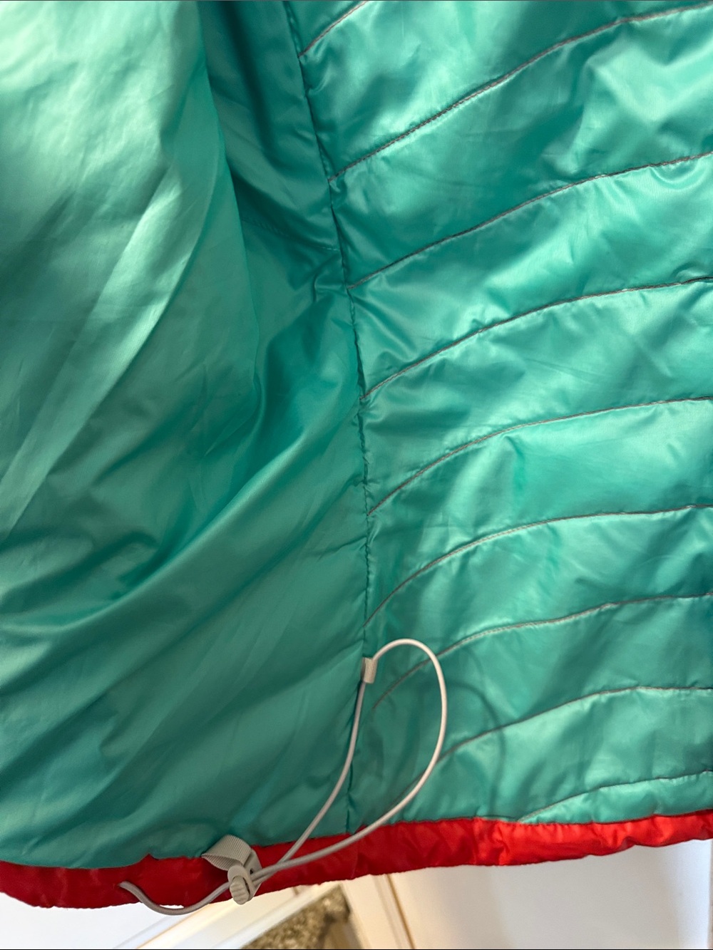 Patagonia Women’s Down Sweater Jacket Red Teal 800 Fill Goose Down FA12- SZ M - Picture 6 of 14